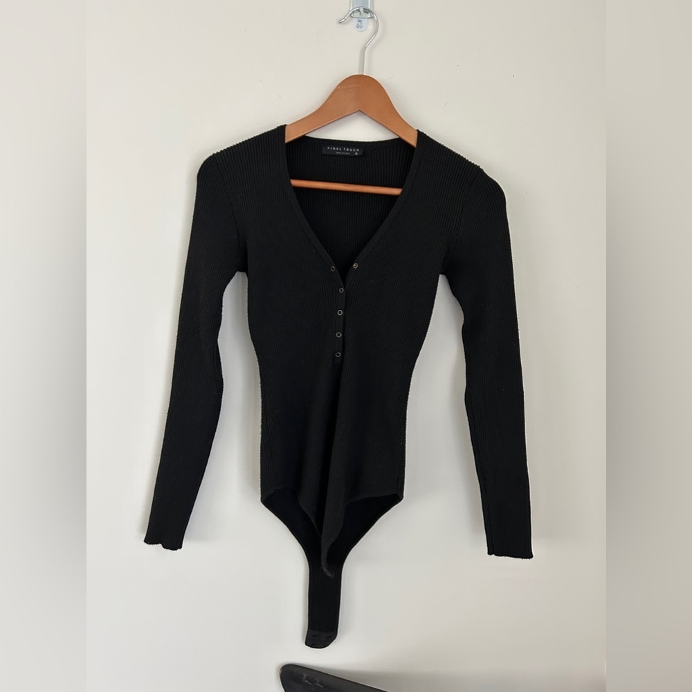 FINAL TOUCH LONG SLEEVE BODYSUIT - size S